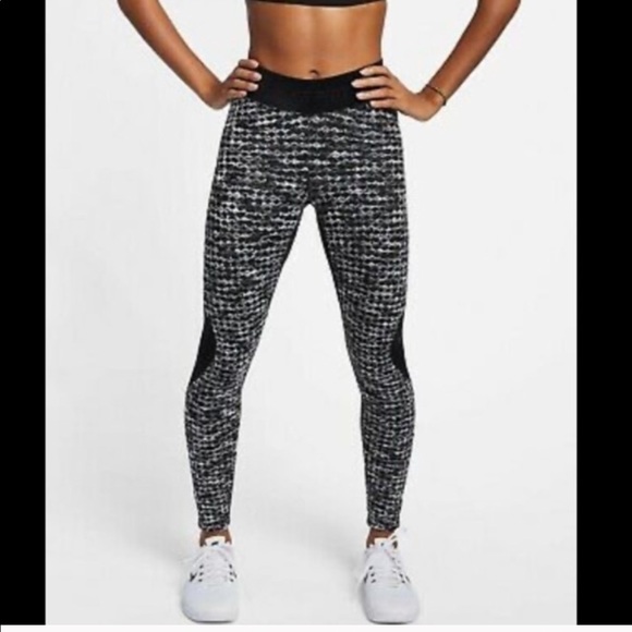 Nike Pro Hyperwarm Velvet Leggings 